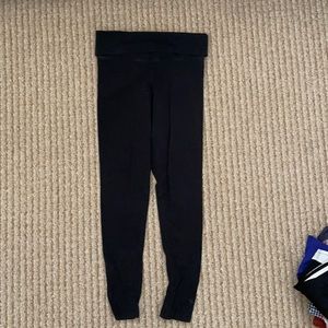 Pink yoga pants . All black . Size small